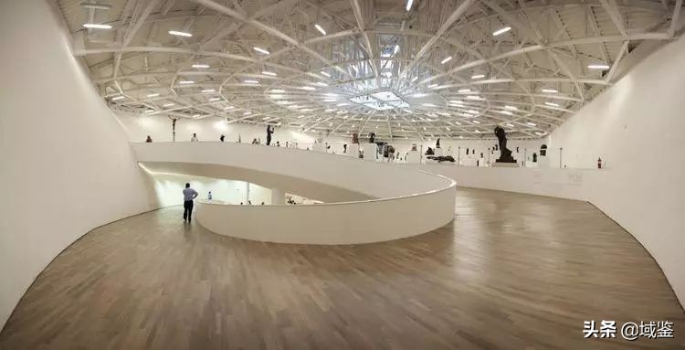 年度收藏家十大富豪,全球华人前十位的收藏家排名