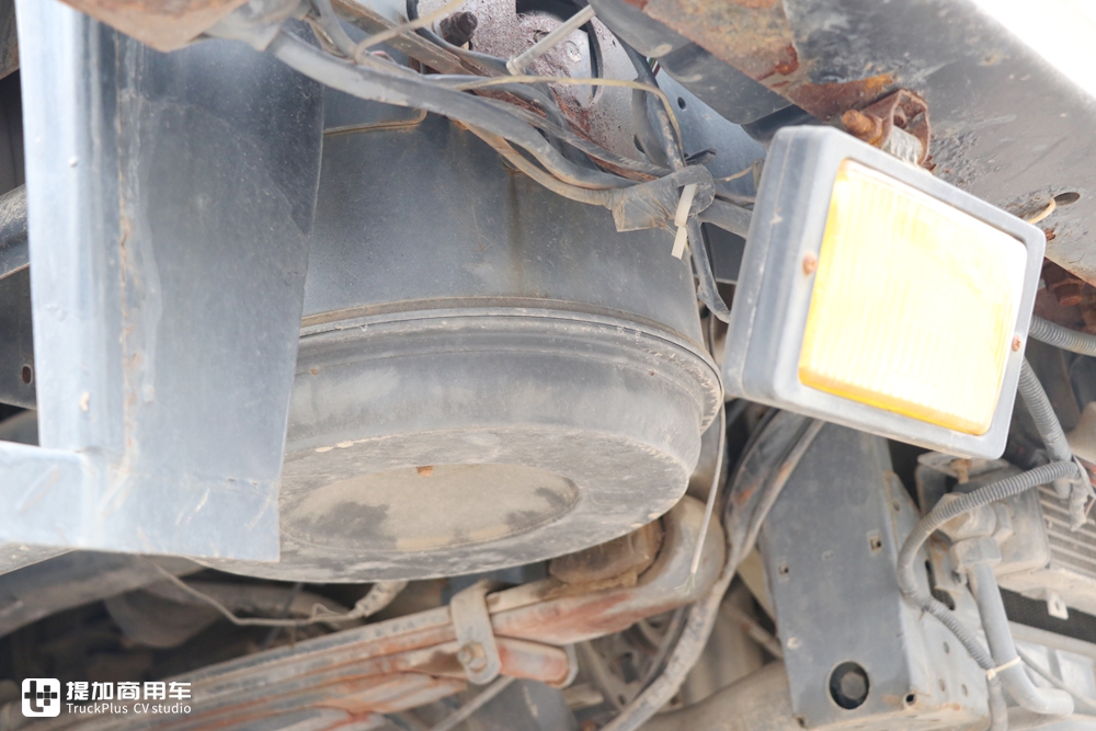 奔驰卡车和北奔,北奔重卡和奔驰一样吗