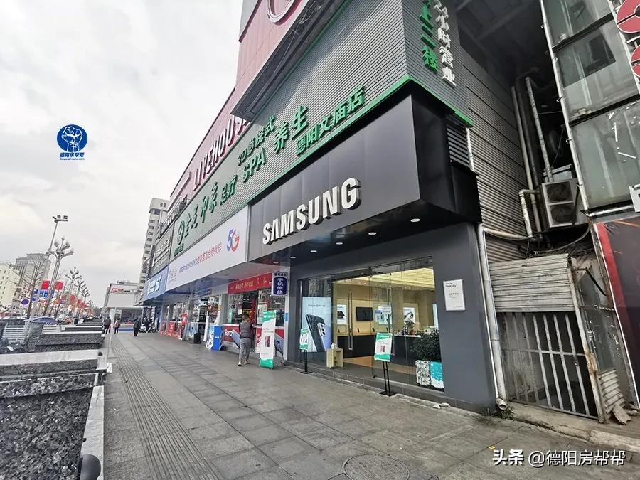 在这些酒精浓度50°的德阳街头，“耍家们”找到了商机