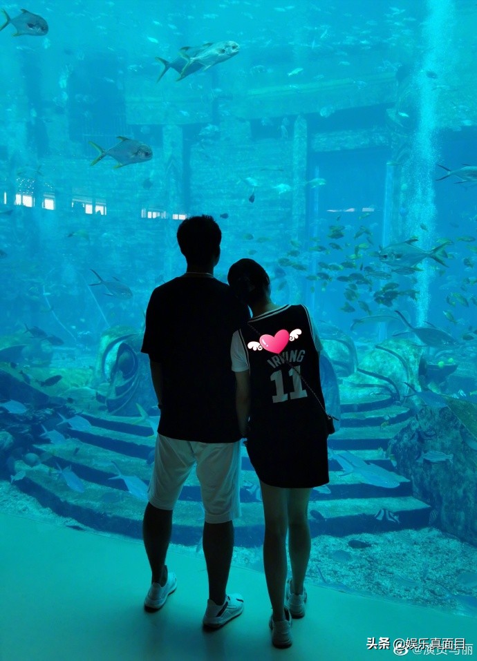 马丽年轻时照片简直认不出,马丽搞笑自拍