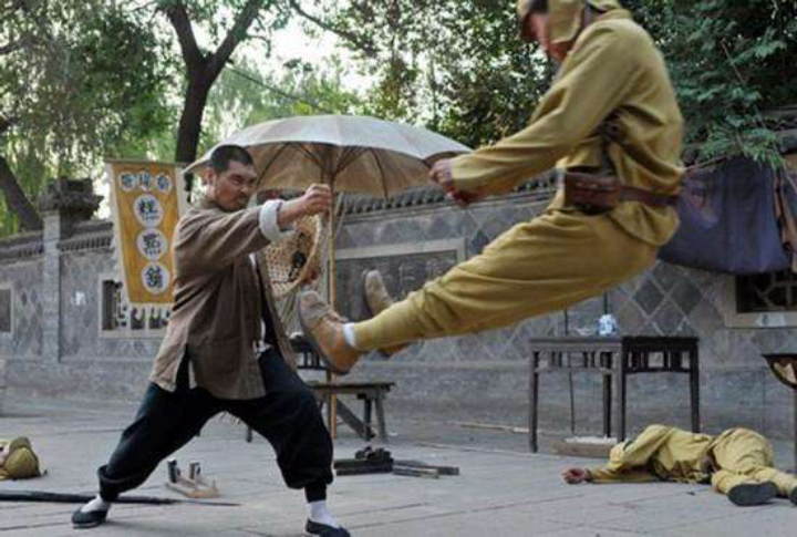 让牛顿崩溃的抗日神剧,牛顿棺材板压不住了神剧