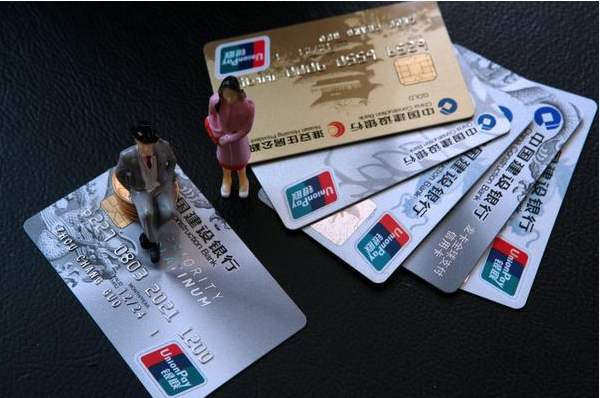 网上申卡和线下申卡哪种更好适合,申卡总被拒10种资料助你申卡成功