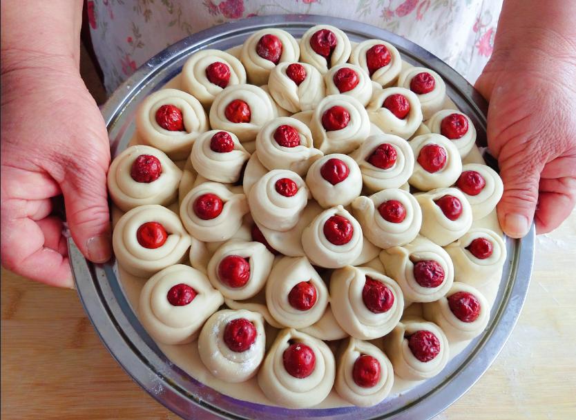 过年枣花鱼馒头怎么做,河南过年蒸的枣花馒头