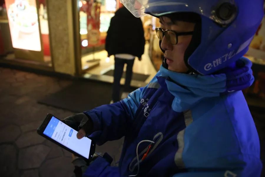 在宁波街头，我被暖到了