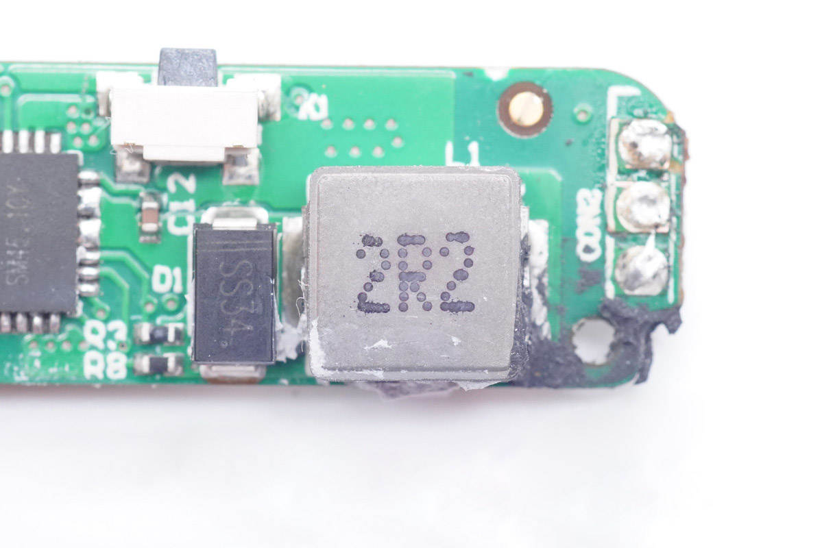 苹果充电宝无线磁吸原装拆解,苹果充电宝无线磁吸拆解