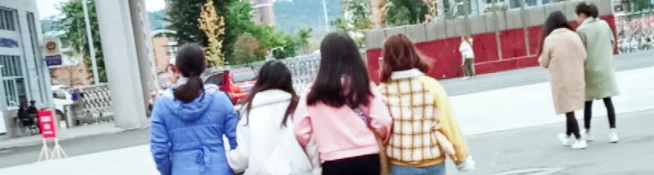 女大学生背后的惊天秘密,卑微女大学生的真实生活