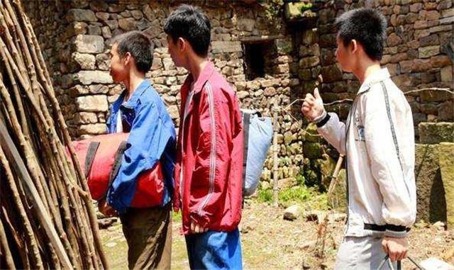 浙江女子收留3个乞丐的故事,浙江女子收留三个小伙