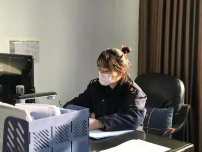 战疫情90后勇担当,90后抗疫情白衣天使事迹