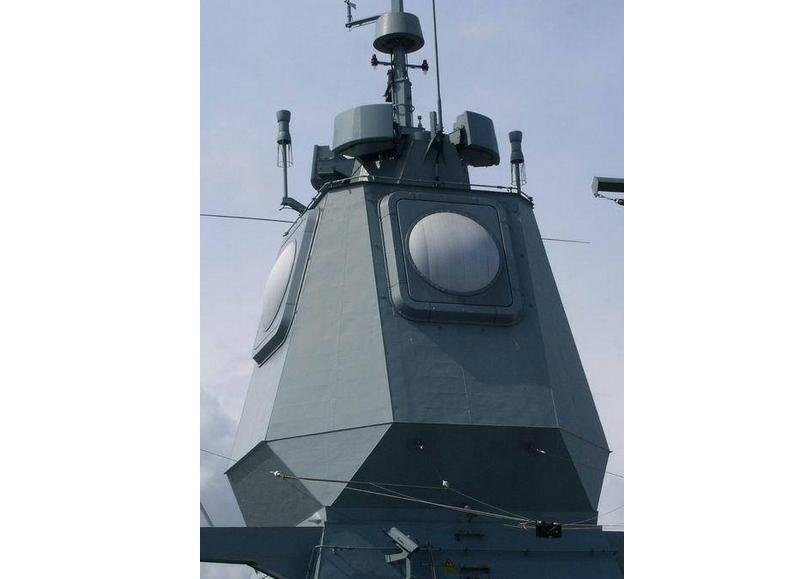 盟友们都看不上！加拿大派遣老旧军舰来南海，前后只有自己在炒作