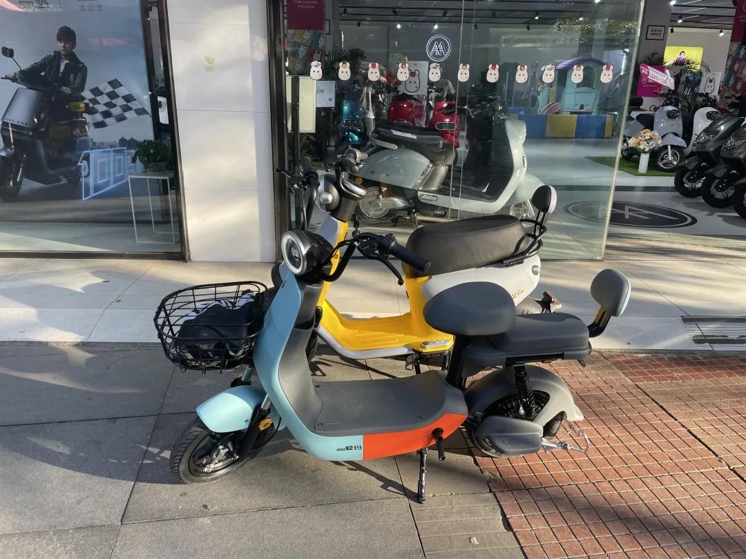 骑上小熊引擎迷你GO：2499，不烧骨油