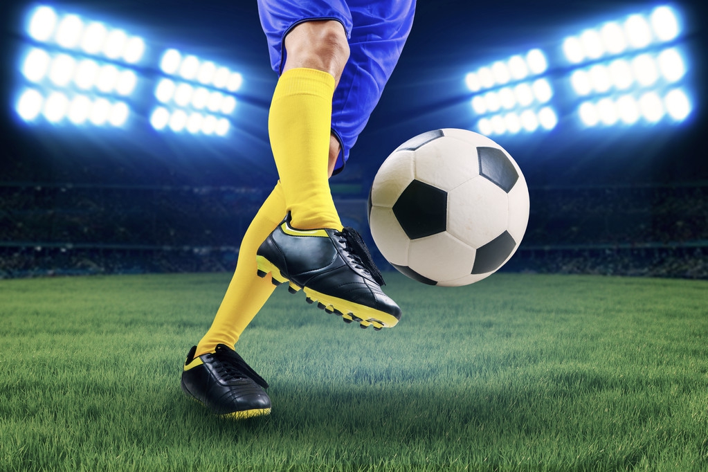 三浦知良足球界不老的神话,三浦知良参加了多少场足球比赛