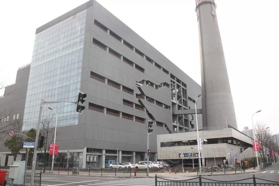 一个灰姑娘的蜕变,一个灰姑娘变成了白天鹅的故事