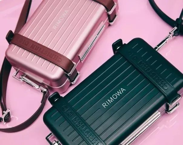 rimowa行李箱是什么材质做的,rimowa行李箱细节图