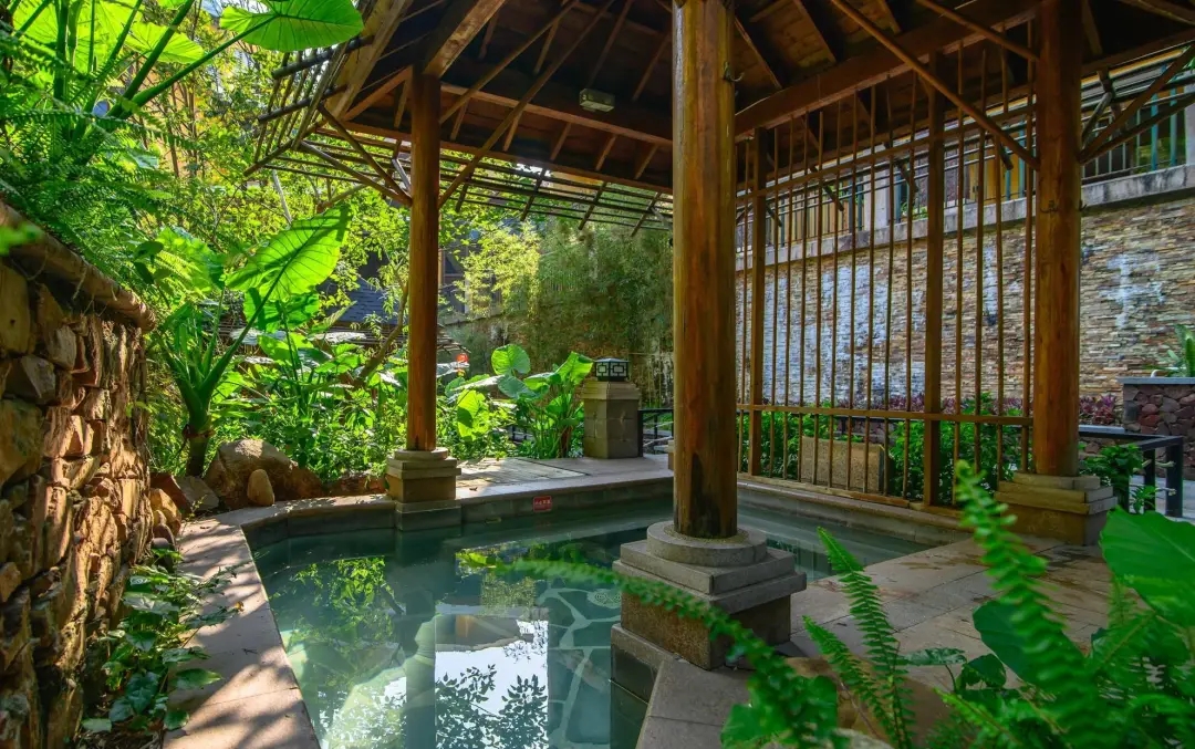 惠州惠东县安墩镇畔山温泉度假村,惠州尚天然温泉酒店带私人泡池