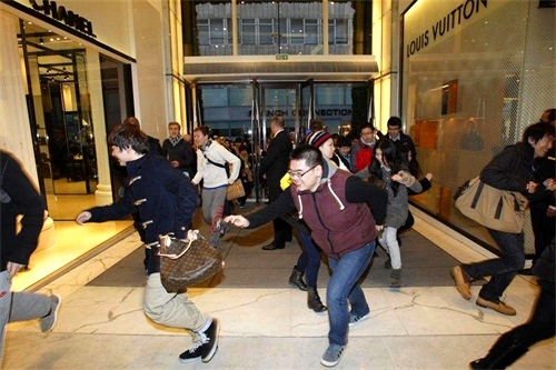 中国富人大量移居海外是什么原因,中国大量富豪移居国外