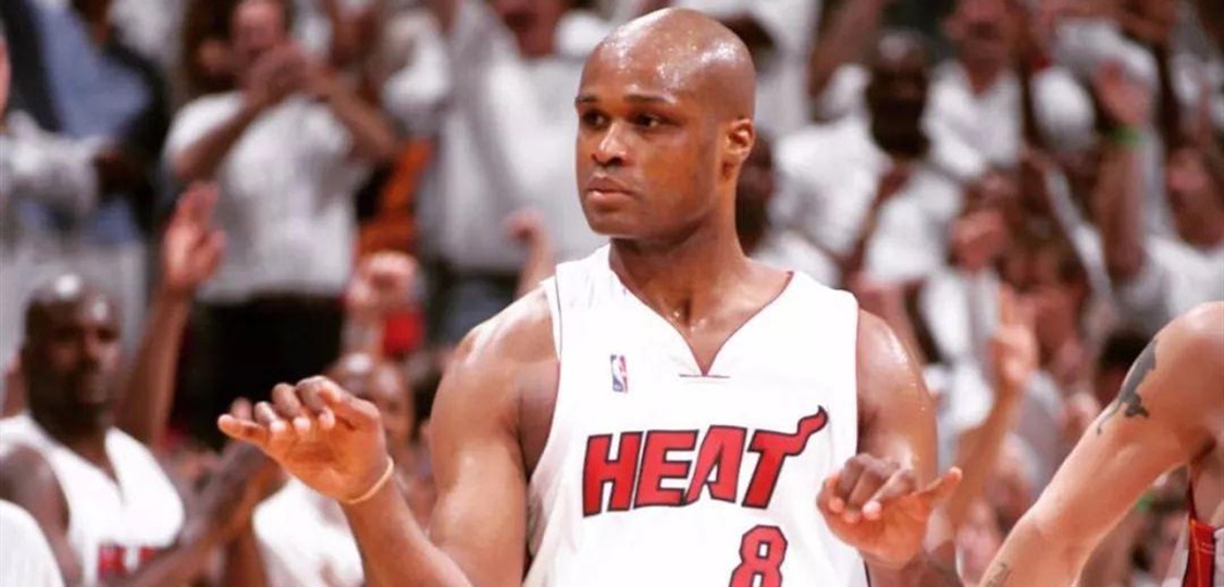 nba总决赛传奇拉里伯德,拉里伯德巅峰时期三分大赛