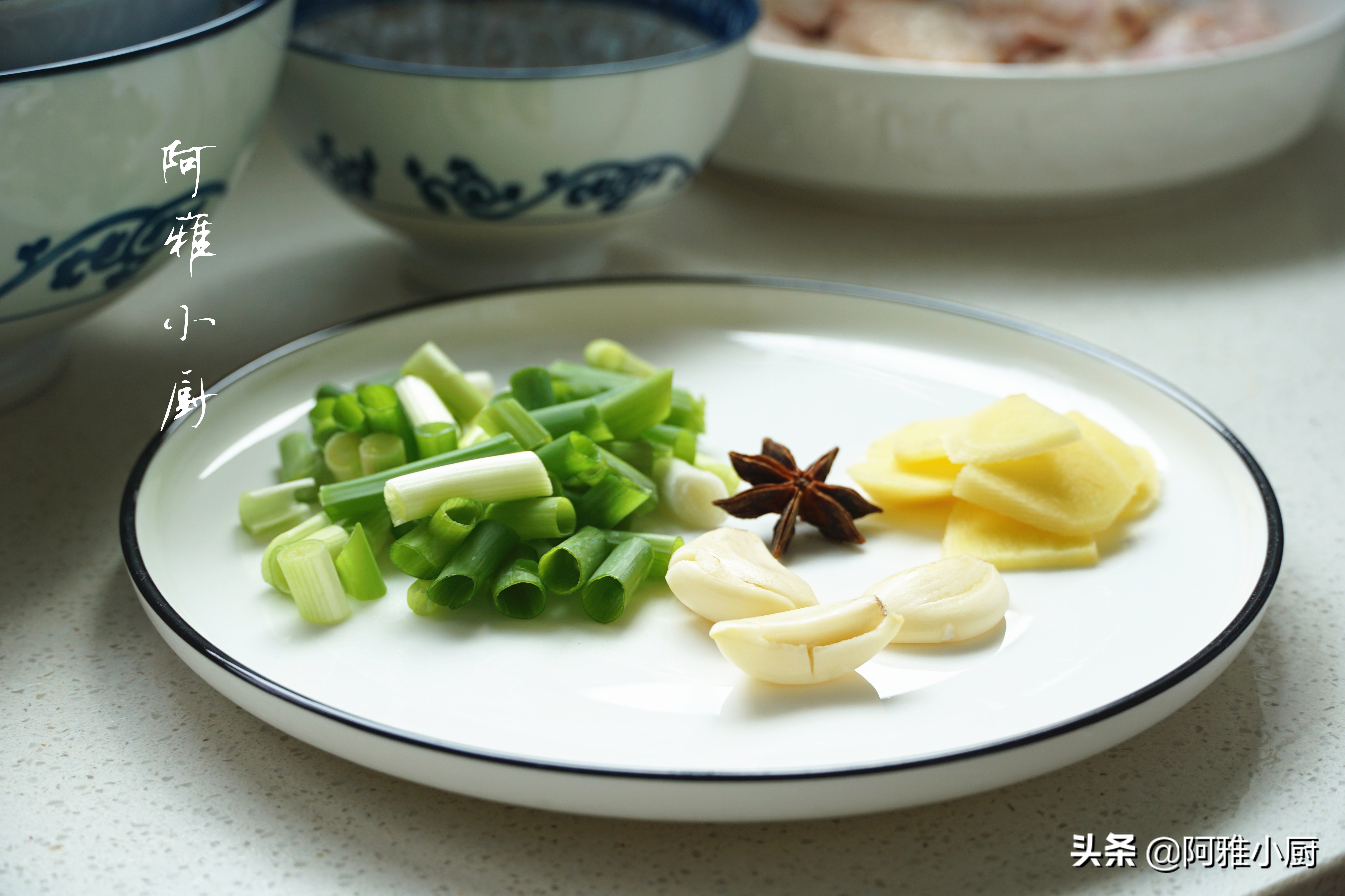 鸡翅百吃不厌的做法，香到骨头里，外酥里嫩，做法省时又简单