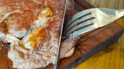 超大号战斧牛排现烤现吃,最过瘾的战斧牛排