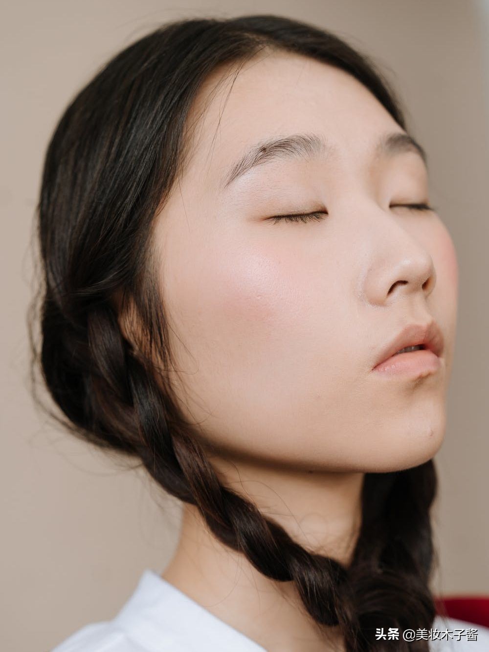 新手化妆的最尴尬的事,新手第一次化妆翻车现场