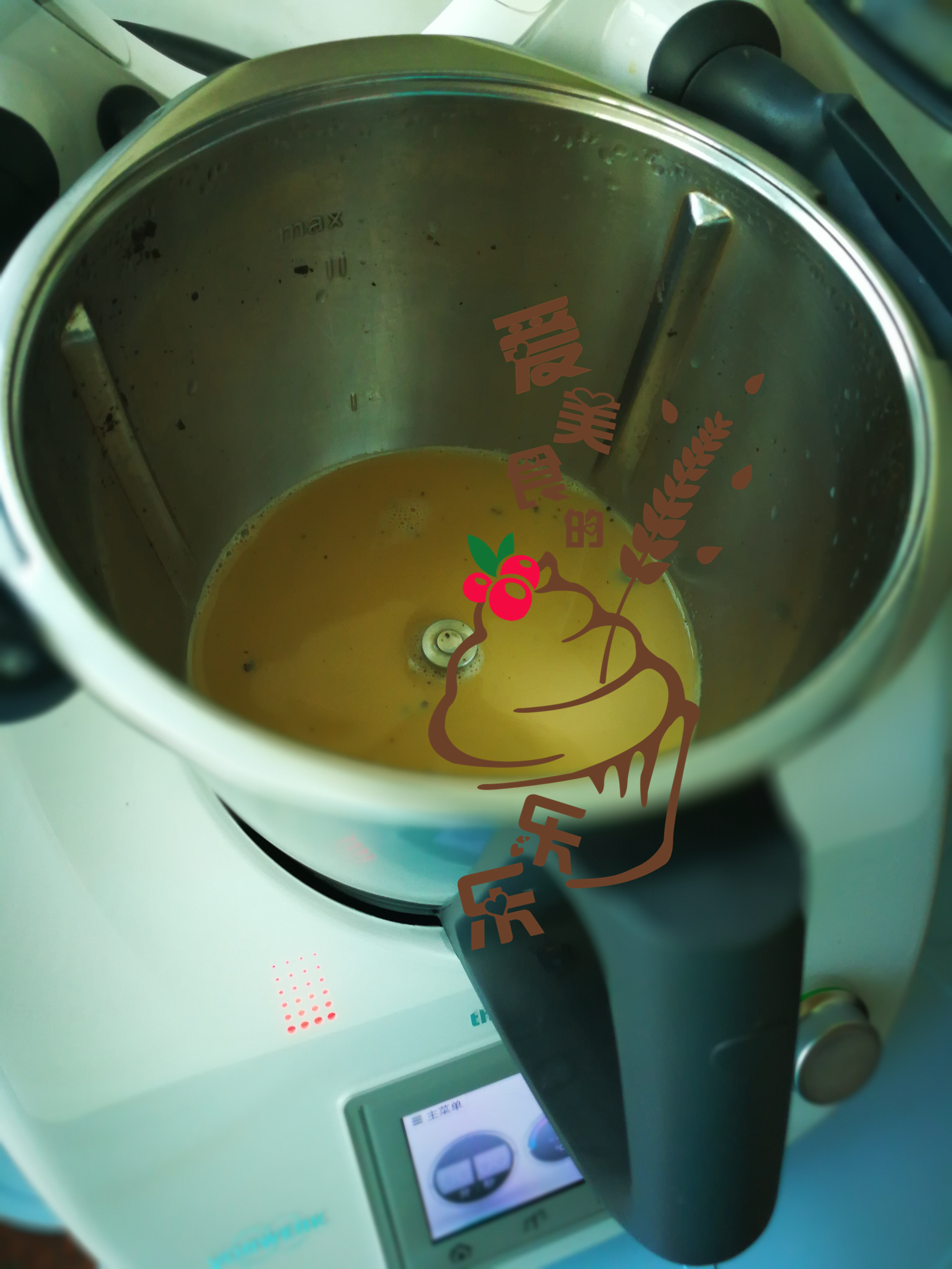 自制港式奶茶不用淡奶,港式奶茶的正确制作方法