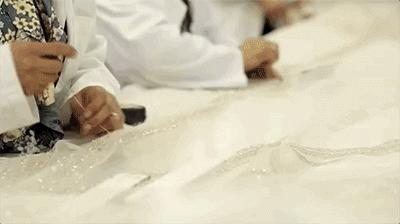 15万颗施华洛世奇水晶,eliesaab婚纱