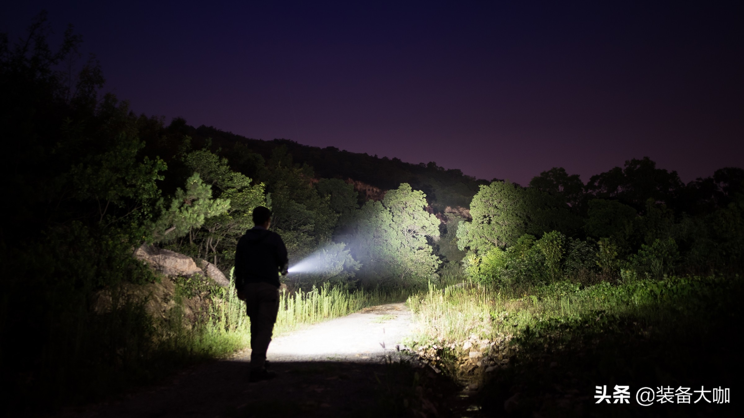 照明多面手——OLIGHTM2RPRO武士手电评测