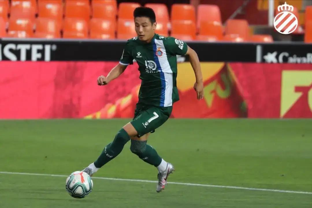 武磊今日表现,武磊今夜惊艳全场视频