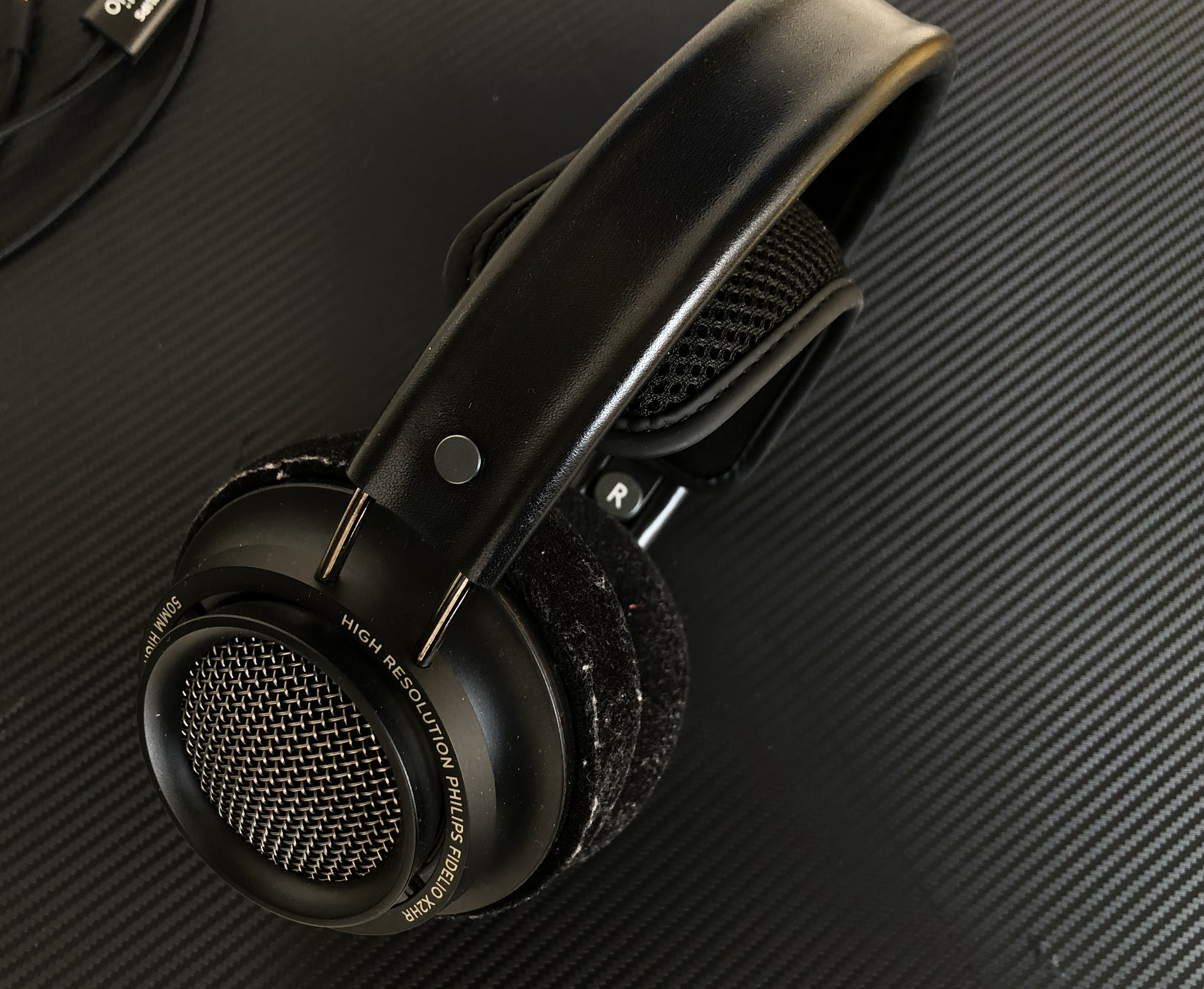 飞利浦耳机fidelio怎么拆,单元母排烧了怎么办