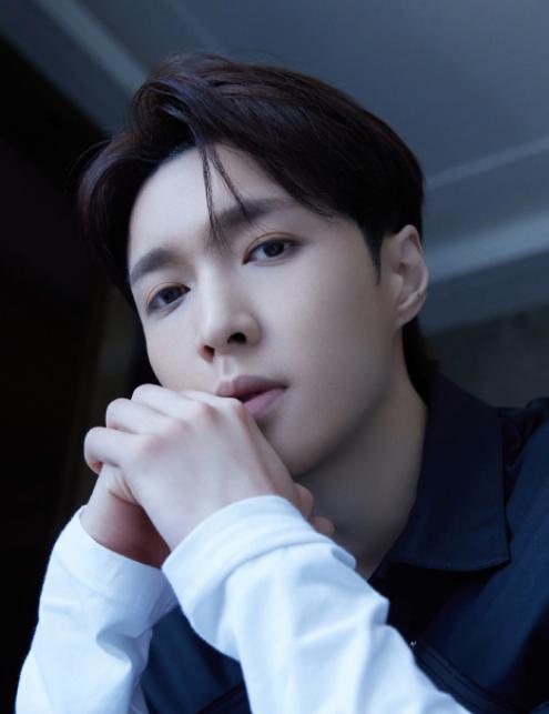 刷微博容易手滑怎么办？张艺兴告诉你答案，杜华学着点