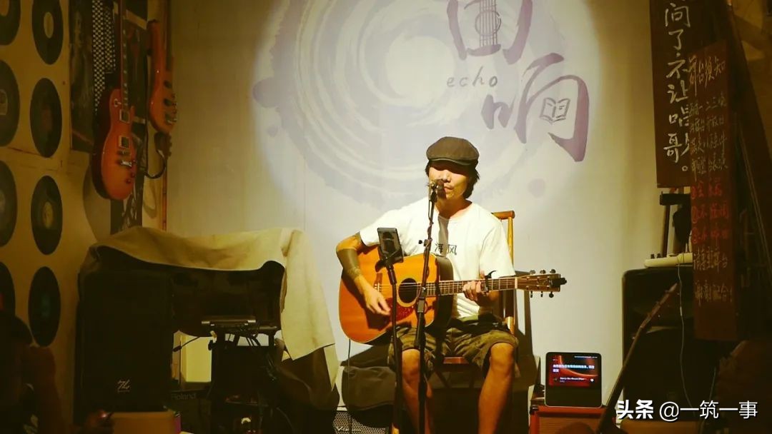 三亚郊外的海边社区,这里藏着“流量密码”还是另一种生活?