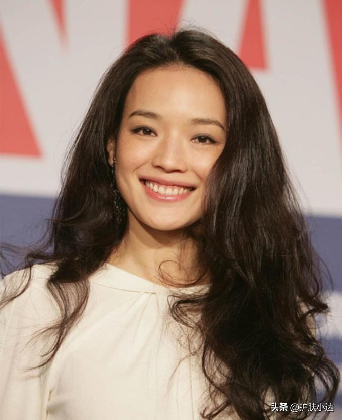 顽固血渍洗不掉怎么办,红血丝的克星一招根除