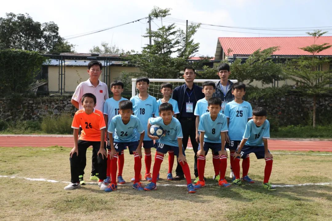 白沙足球比赛,小学校园足球联赛圆满落幕报道