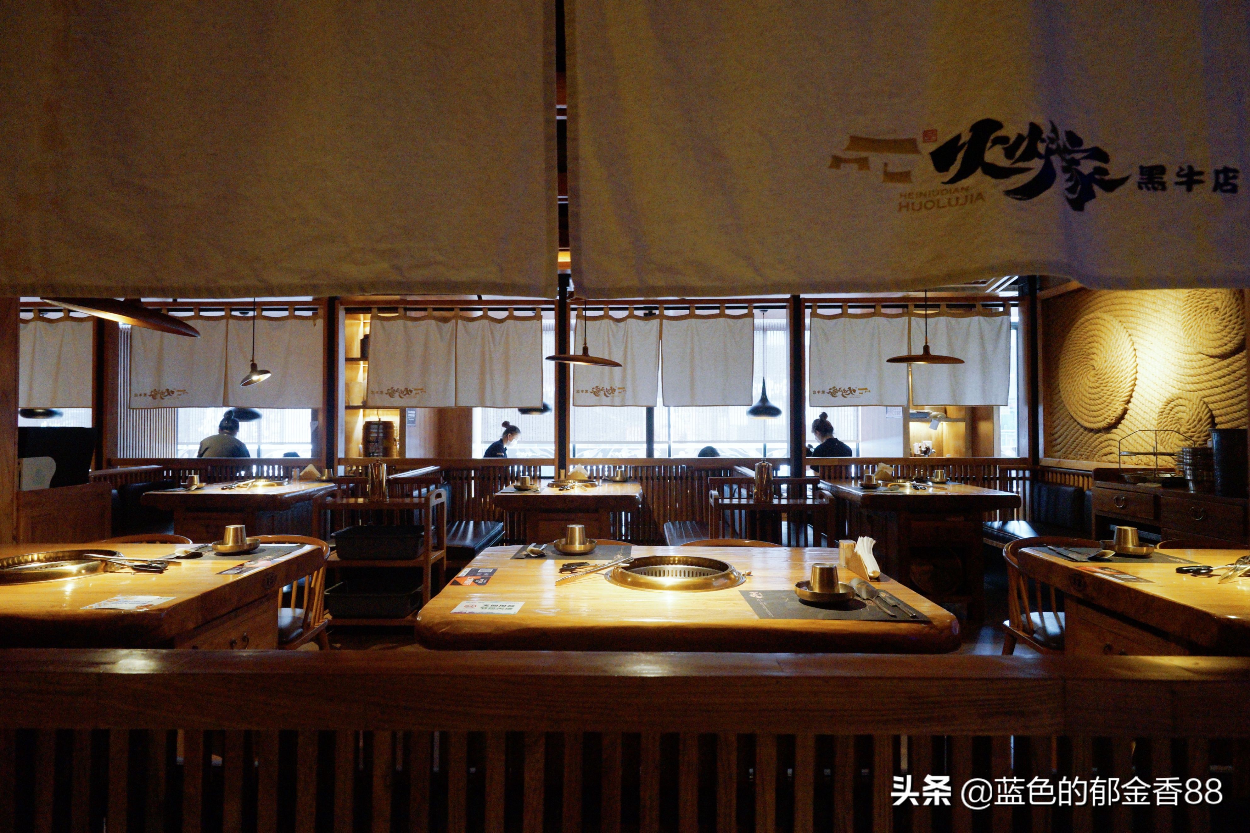 韩国传统烤肉美食,韩国烤肉有什么独特的吃法