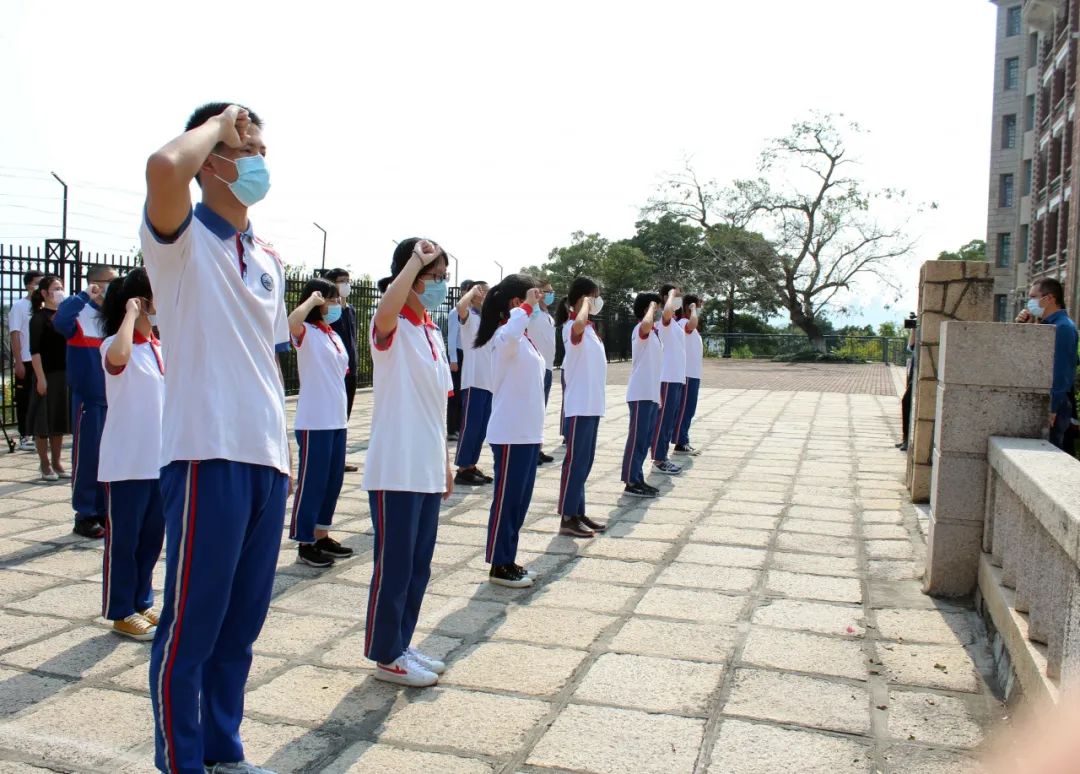 现场直击开学的视频,直击全国多地中小学开学