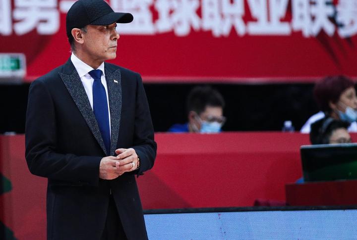 疆辽大战周琦李晓旭,新疆男篮对莫泰尤纳斯