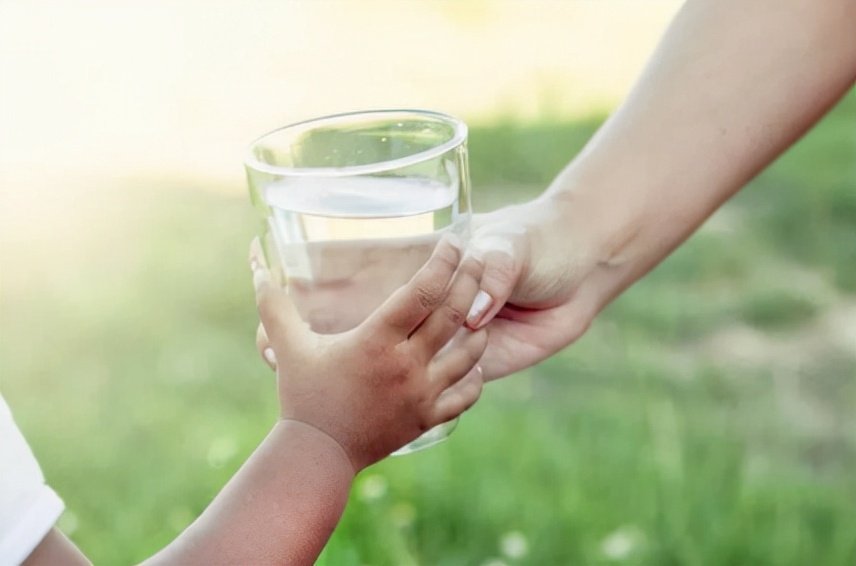 家用净水器哪个品牌最好怎么选择,什么净水器才是好的放心的净水器