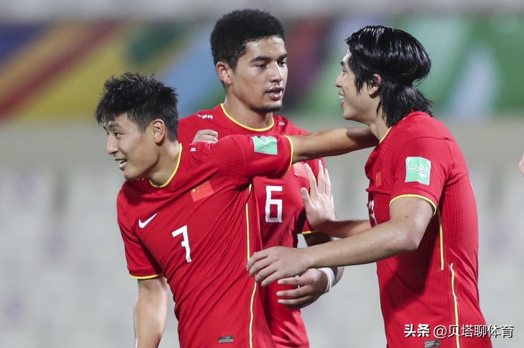 国足客场0-2越南7分钟丢2球,国足3比2绝杀越南激情咆哮式解说