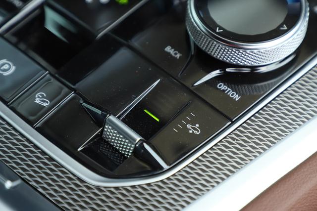 直列六缸3.0t宝马suv,宝马最新款的性能suv到底有多强