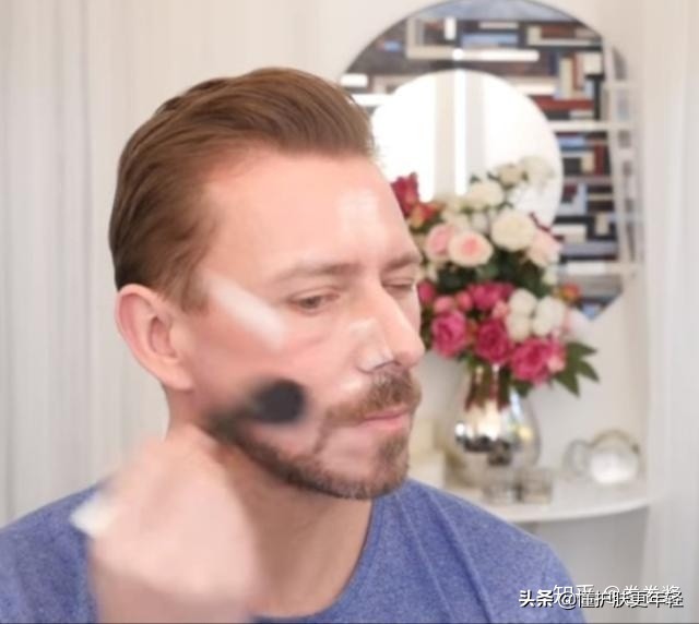 日常妆容用些什么粉底液好,怎样涂粉底液才会更好看