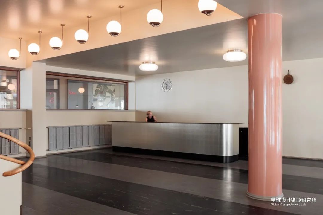 这是什么神仙奖项？获奖总数才6个？