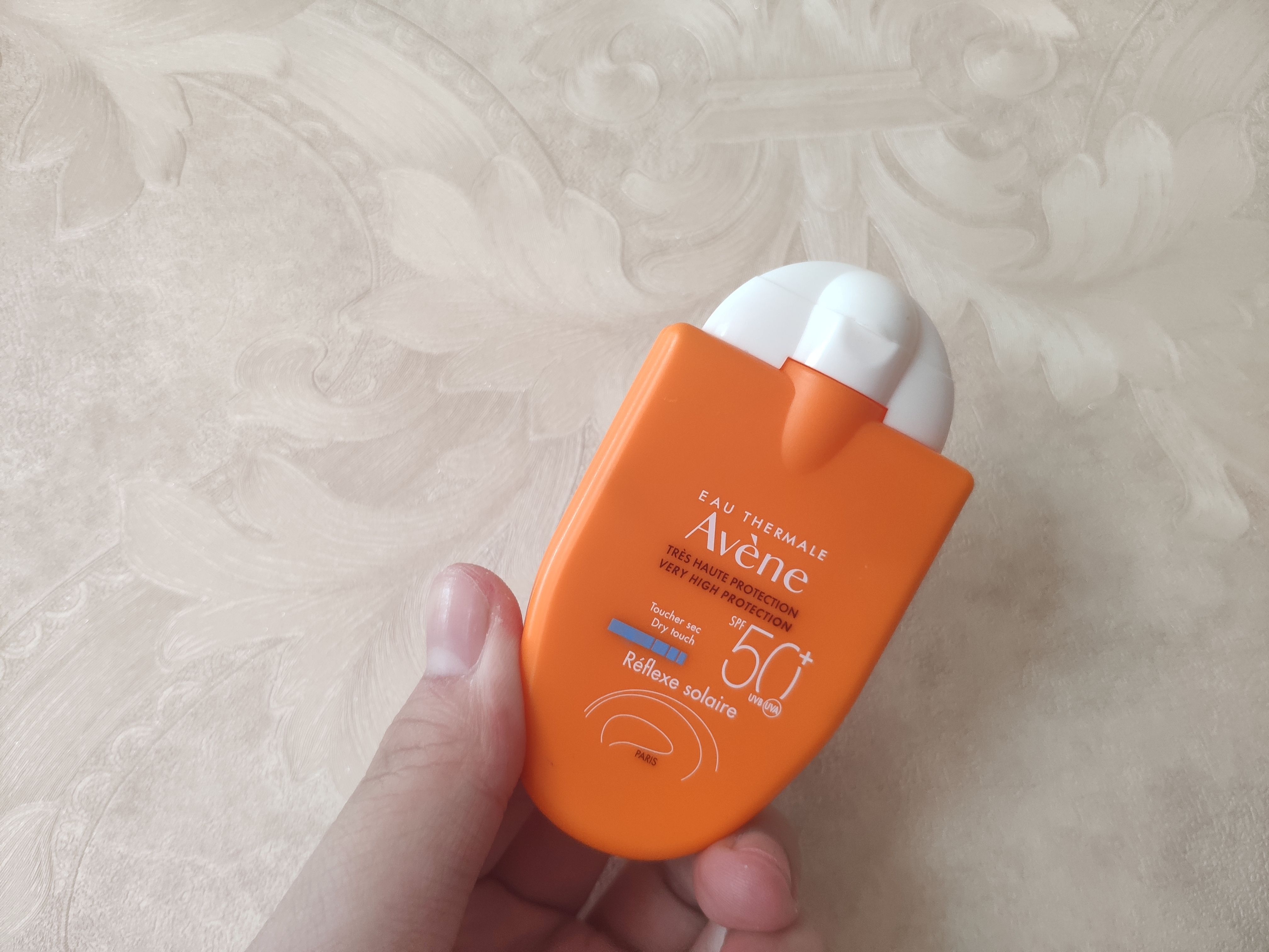 科颜氏防晒两个款哪个更适合油皮,科颜氏清爽防晒好用吗