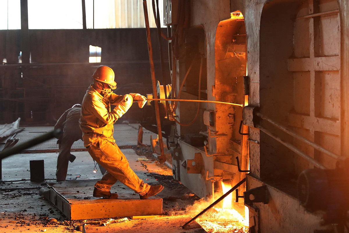 如果人掉进钢水里会不会痛,如果你掉进水里了会怎么样