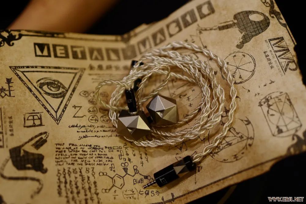 展商如何布展，才能让展位人气显得特别旺？成都国际耳机展大报道