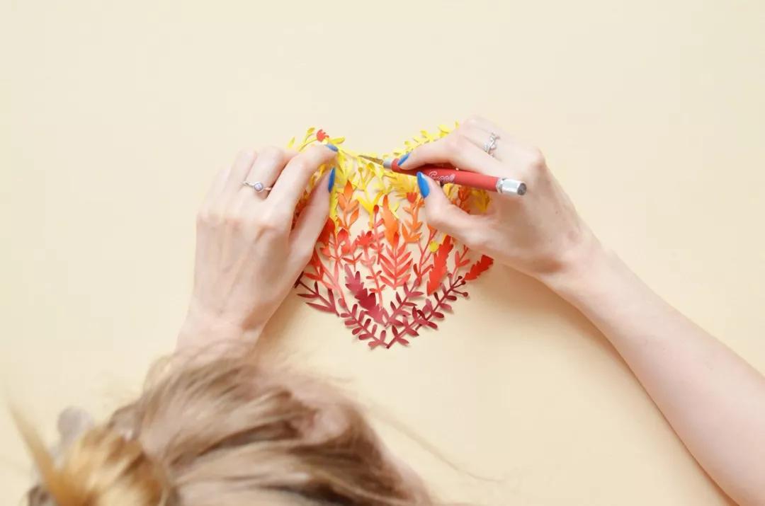 又好看又好玩的手工剪纸教程,剪纸手工教程复杂立体感强