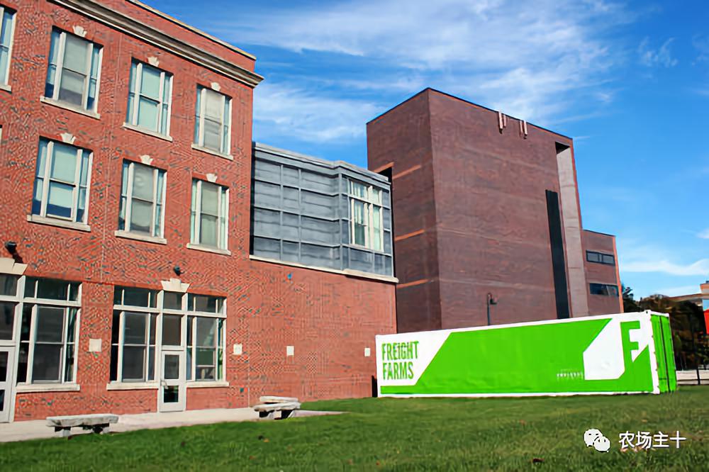 大型农场建造,家庭农场可以放置集装箱做民宿