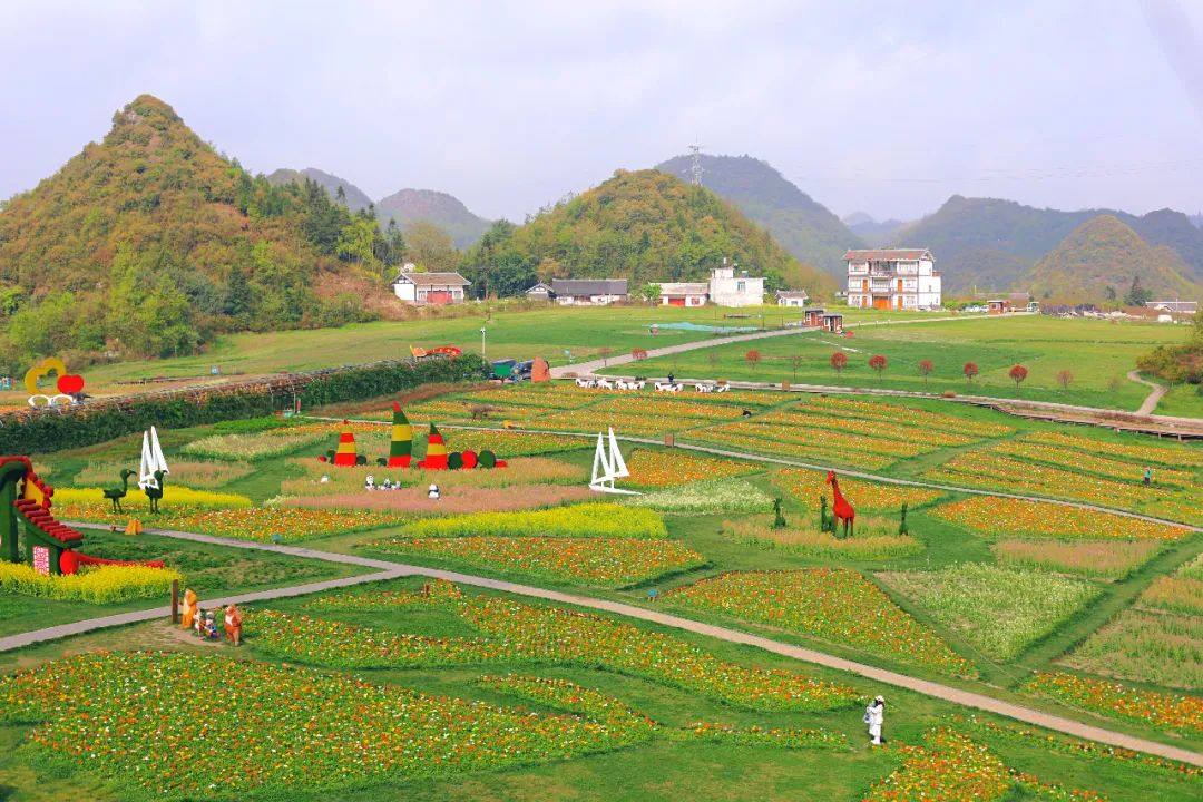 贵州有好多景点,贵州今年比较火的景点