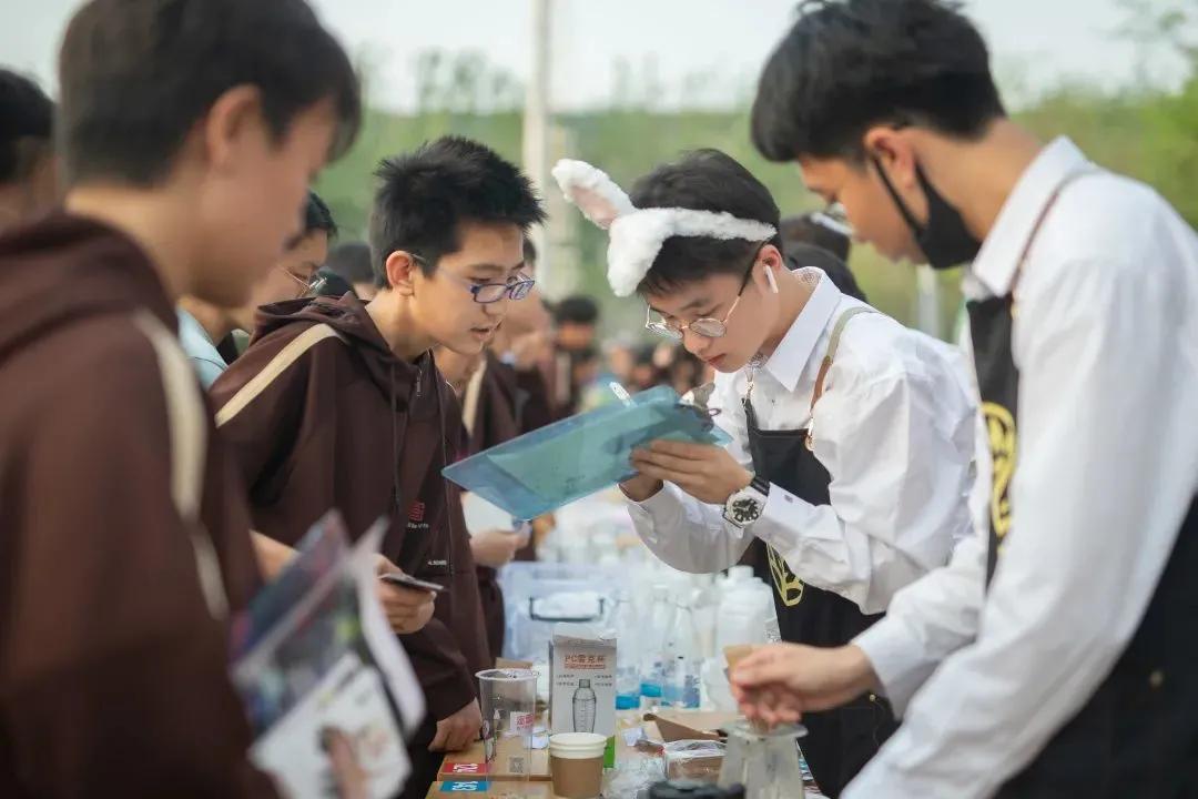 天津英华国际学校音乐节天天向上,天津英华音乐节完整版