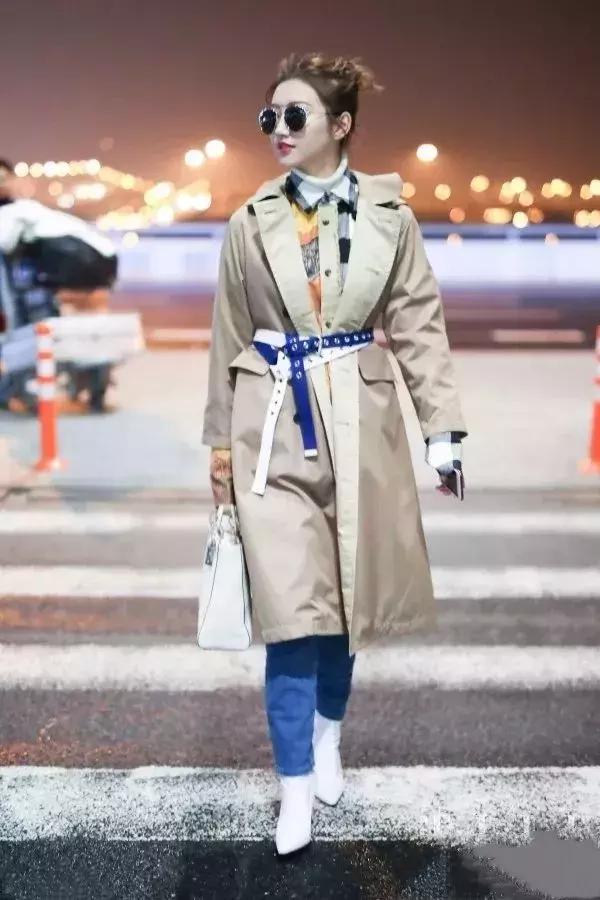 毛衣衬衫高雅上档次,毛衣搭衬衫怎么穿