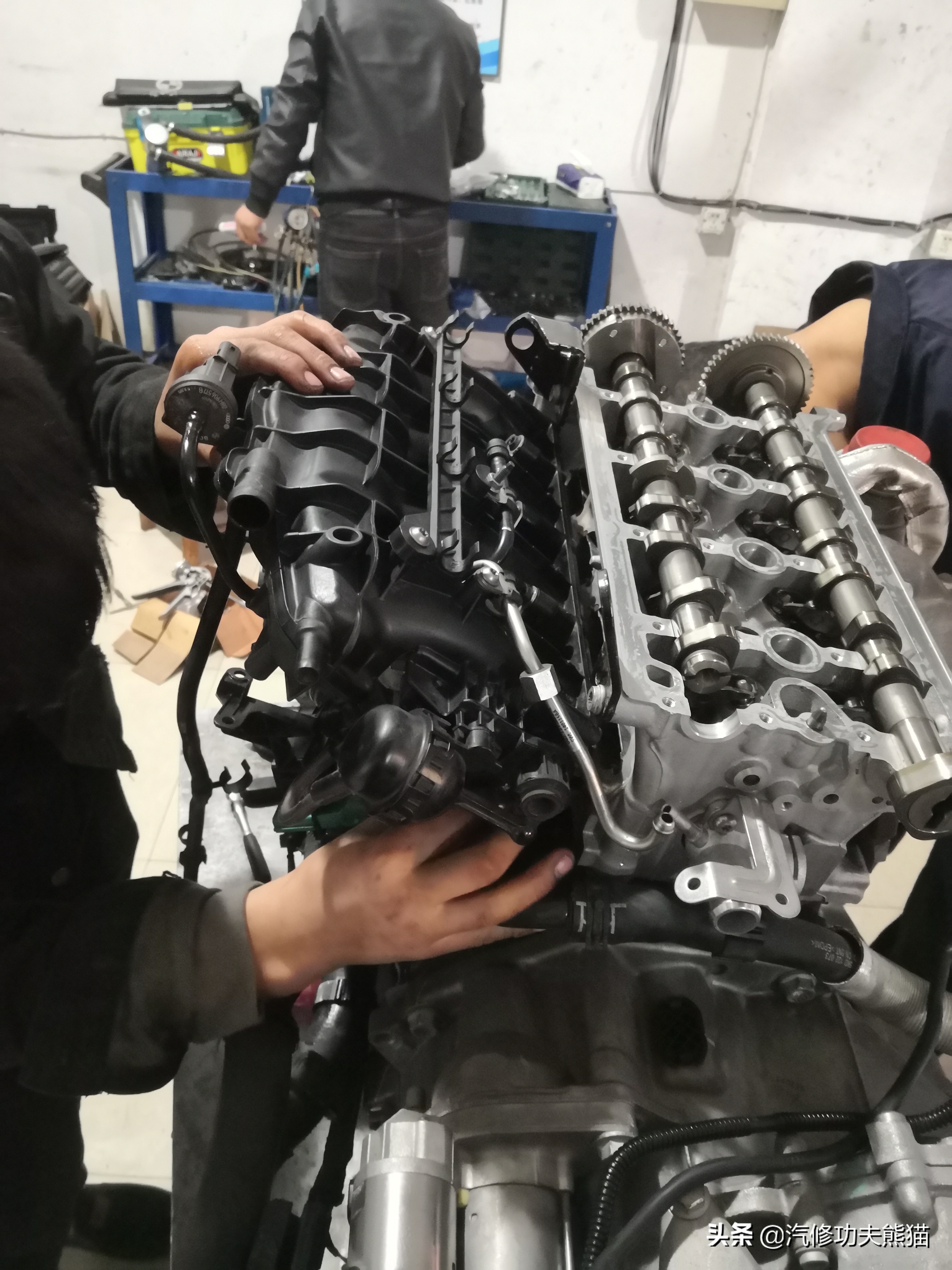 dsg双离合起步抖动有异响,大众帕萨特3.0v6发动机烧机油