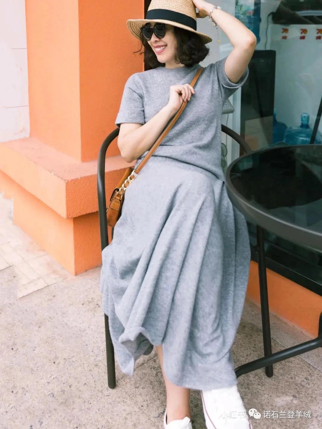 好看的中长款短袖高级感,女士高端大气上档次的羊绒短袖